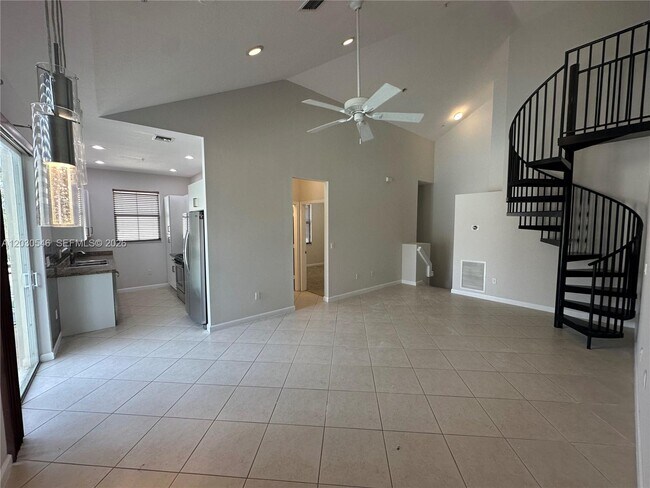 Foto del edificio - 12630 NW 32nd Ct