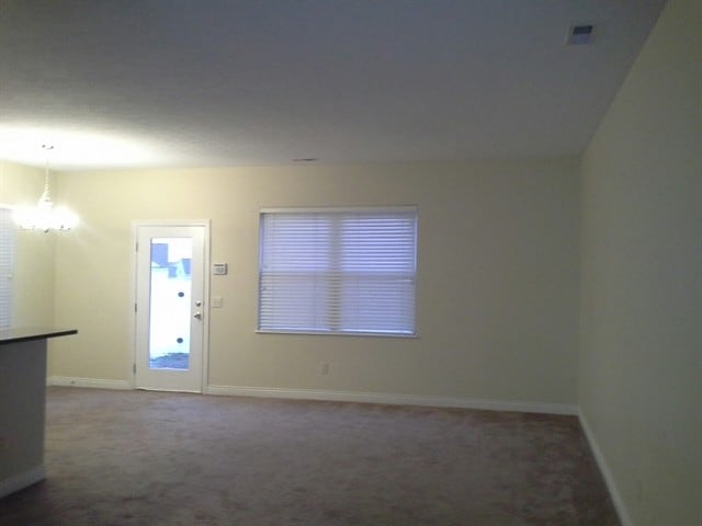 Foto del edificio - 4676 Trumhall Dr