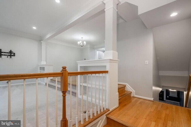 Building Photo - 8648 Royal Worcester Ln