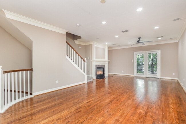 Foto del edificio - 3610 Gillespie St