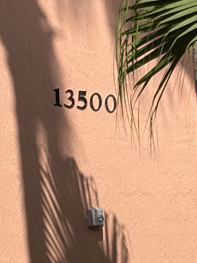 Foto del edificio - 13500 Turtle Marsh Loop
