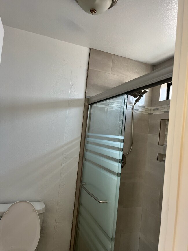 Foto del edificio - 67760 Garbino Rd