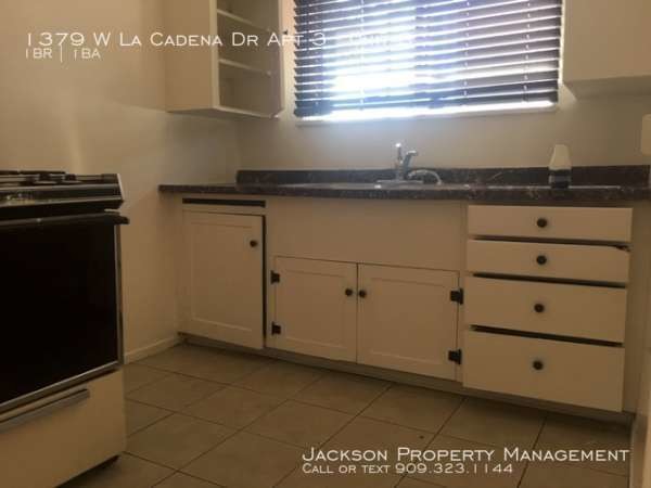 Building Photo - 1379 W La Cadena Dr