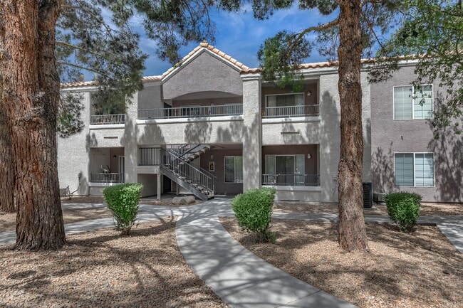 Foto del edificio - Flamingo Chateau