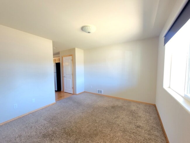 Building Photo - Beautiful 3 bed in convenient Silverdale l...