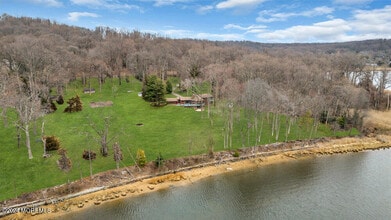 Building Photo - 180 Hartshorne Rd