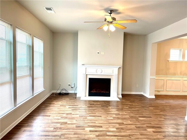 Foto del edificio - 458 Hardy Water Dr SE