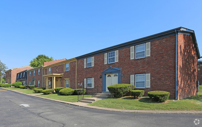 Building Photo - Whispering Hills Apartments