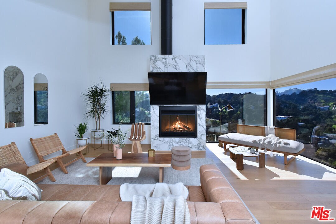 3657 Alta Mesa Dr, Los Angeles, CA 91604 House for Rent in Los Angeles, CA