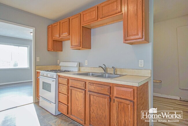 Building Photo - 237 S Kaley St, South Bend, IN, 46619