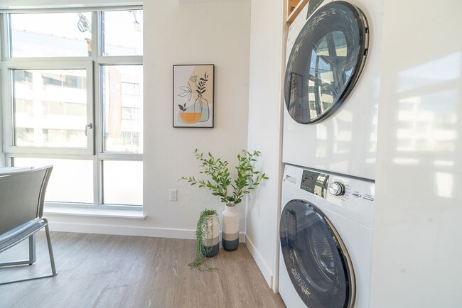 Photo - Aquatic @ U Apartments