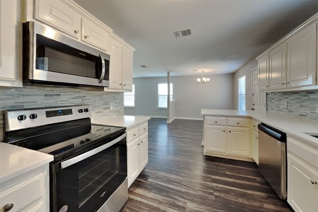 Building Photo - 4294 Medina River Loop