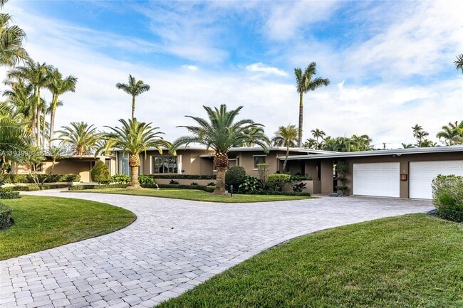 Photo - 950 S Southlake Dr # 950, Hollywood FL 33019-950 Apartment