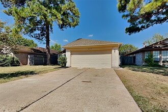 Building Photo - 10542 Waving Fields Dr
