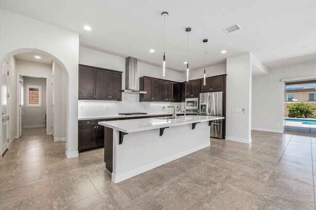 Building Photo - 74488 Tesla Dr