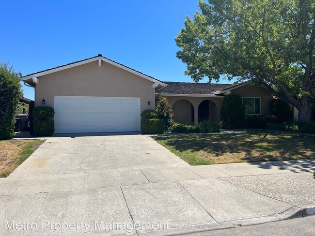 Building Photo - 4 br, 2 bath House - 6186 Silberman Dr
