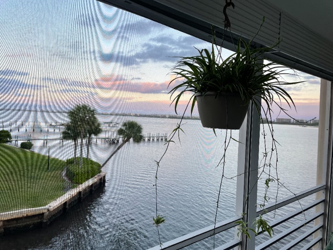 Photo - 100 Waterway Dr S Apartment