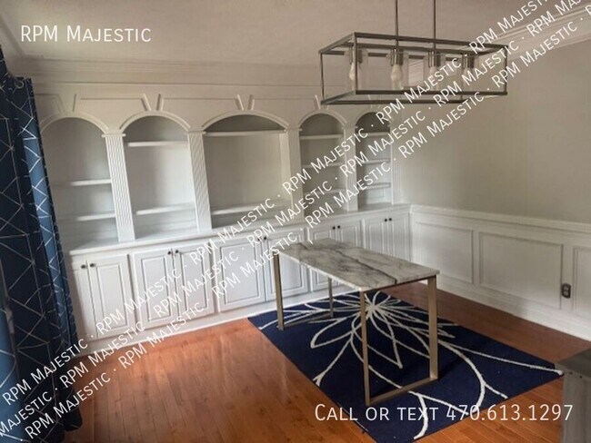 Photo - 6960 Whispering Oaks Ct House