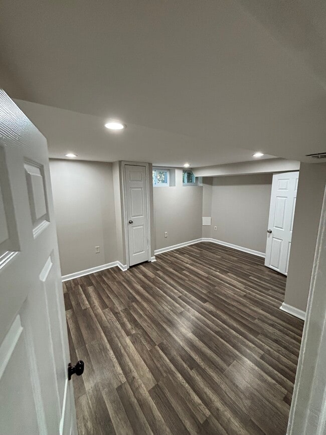 Building Photo - 3924 Elmora Ave