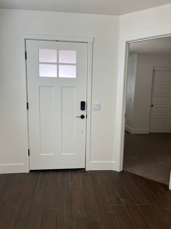 Foto del edificio - 6520 Acton Ct