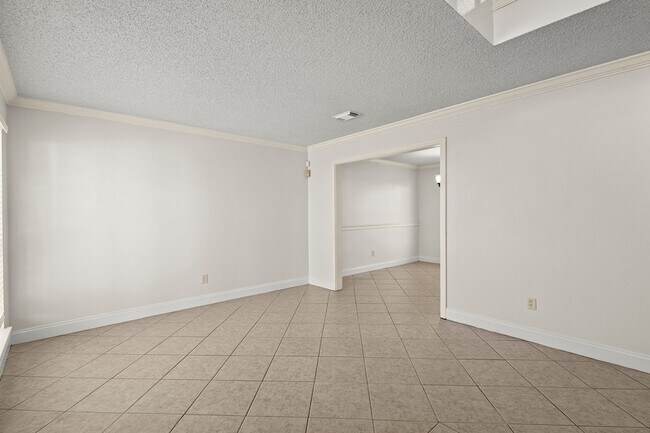 Foto del edificio - 22919 Garden Canyon Dr