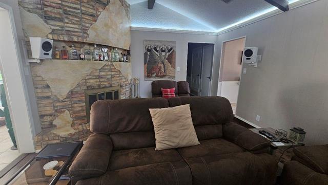 Foto del edificio - 2418 Helena Cir