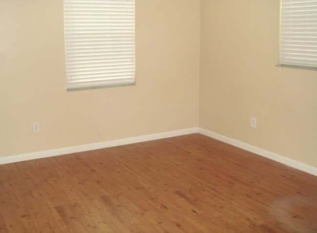 Foto del edificio - 3 br, 2 bath House - 1941 NE 80th St