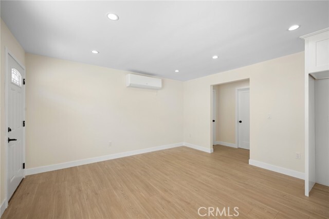 Building Photo - 1007 W Angeleno Ave