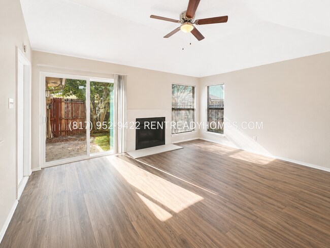 Foto del edificio - 10308 Oak Branch Ln