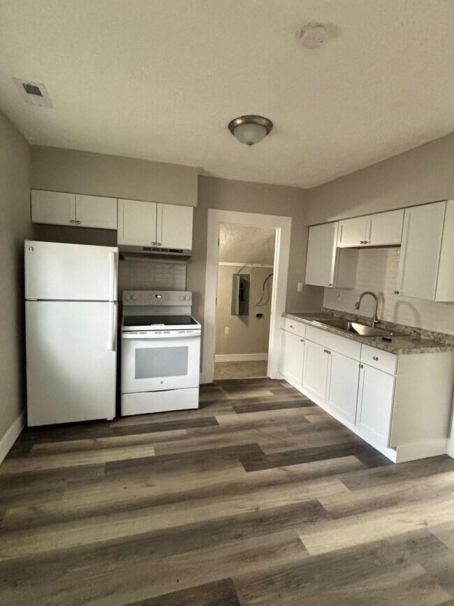 Photo - 2049 Houston St House