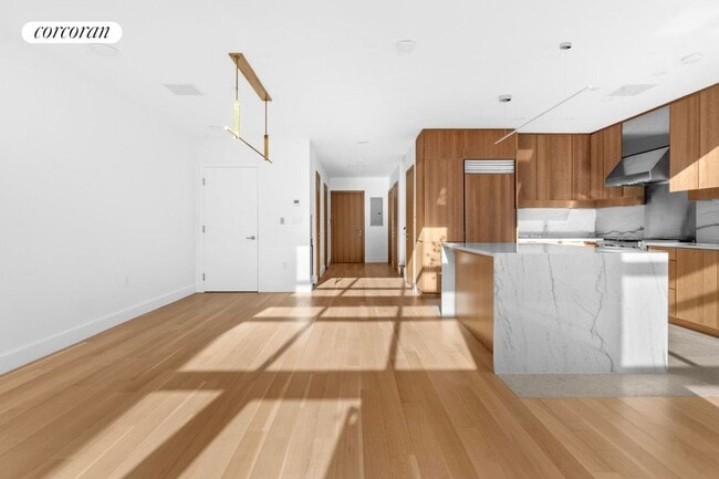 Building Photo - 24 Frost St