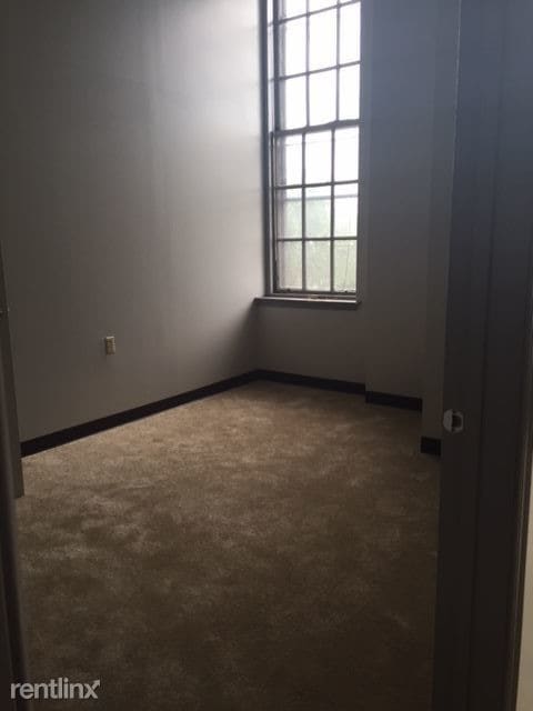 Building Photo - 1 br, 1 bath Apartment - Landreth Apartments