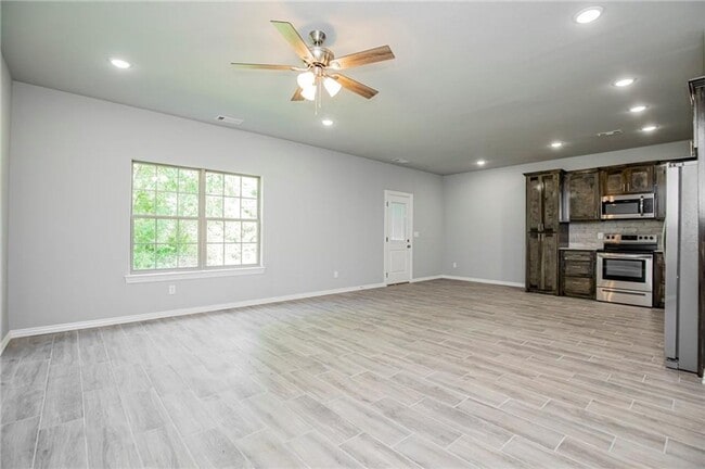 Building Photo - ***1903-B Azlin Place***