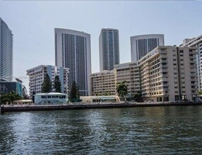 Building Photo - 1825 S Ocean Dr