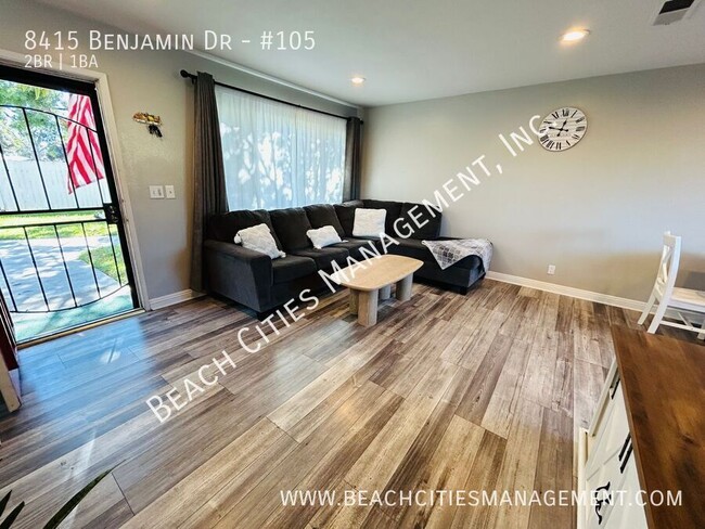 Building Photo - Beautifully Updated 2 Bedroom, 1 Bath with...