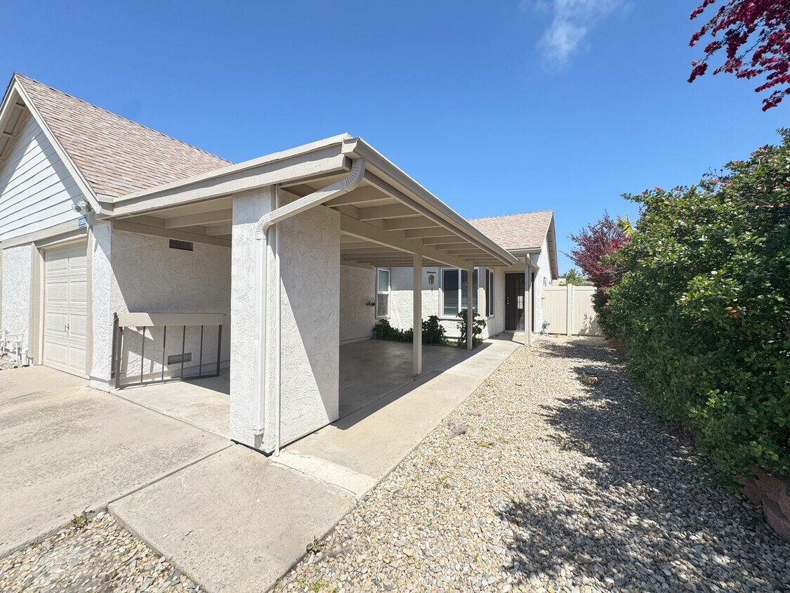 Primary Photo - Mira Mesa three bedroom home with yard!