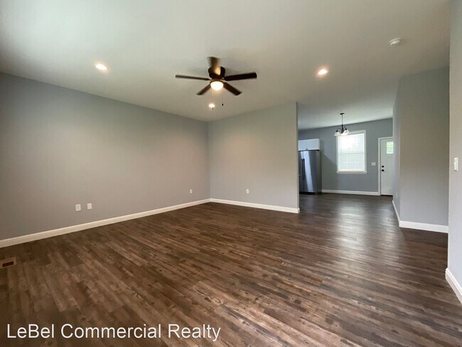 Building Photo - 3 br, 2 bath House - 403 Sunrise Ridge Dr