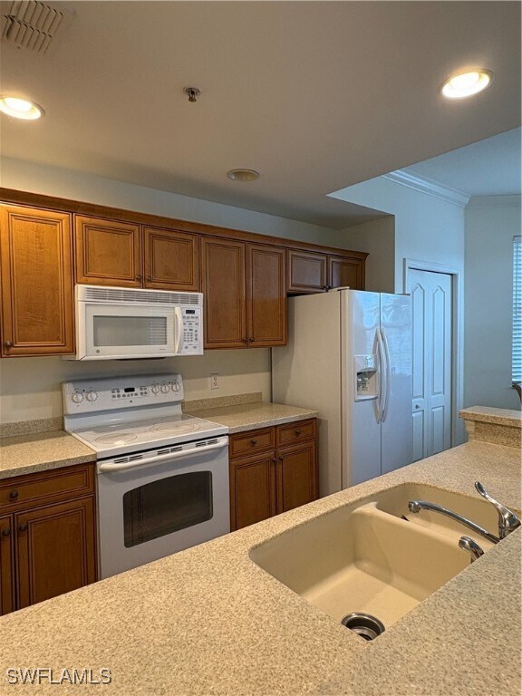 Building Photo - 8490 Kingbird Loop