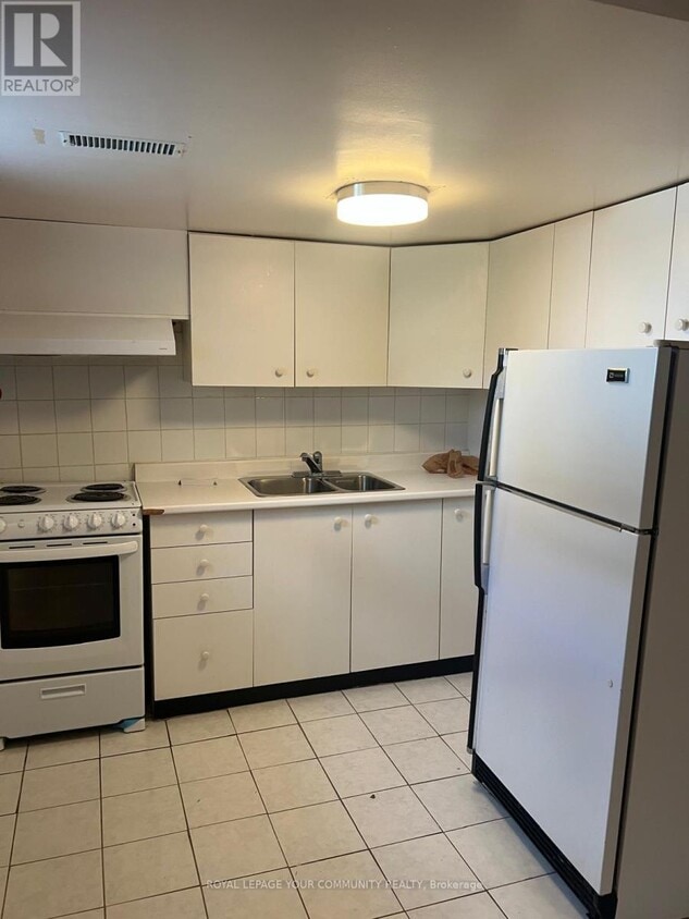 Building Photo - 76 Exford Dr