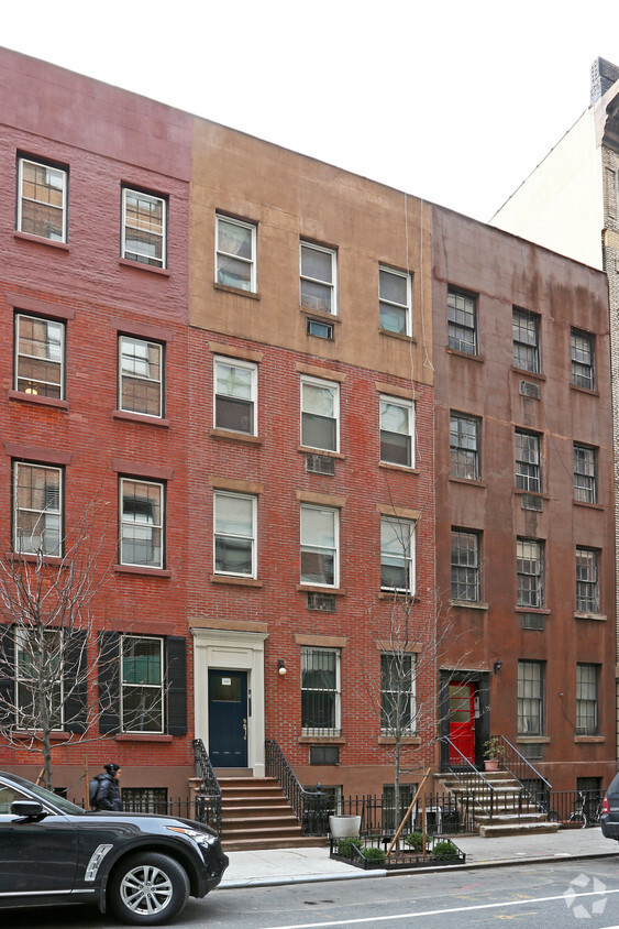 Primary Photo - 348 W 15th St