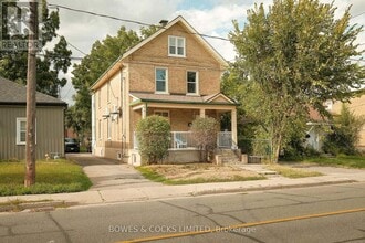 Building Photo - 530 Chamberlain St