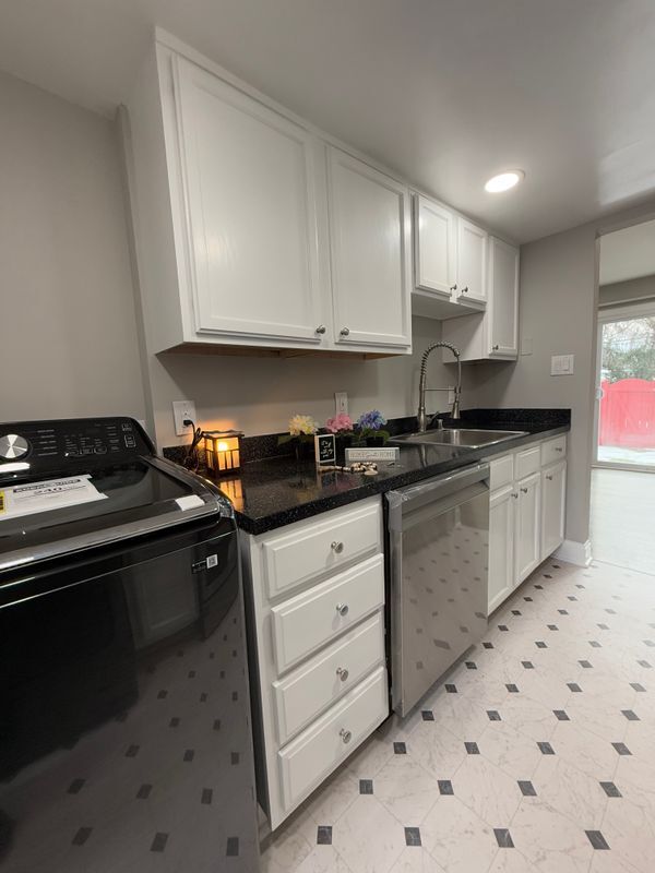 Building Photo - 2819 Banks Ct