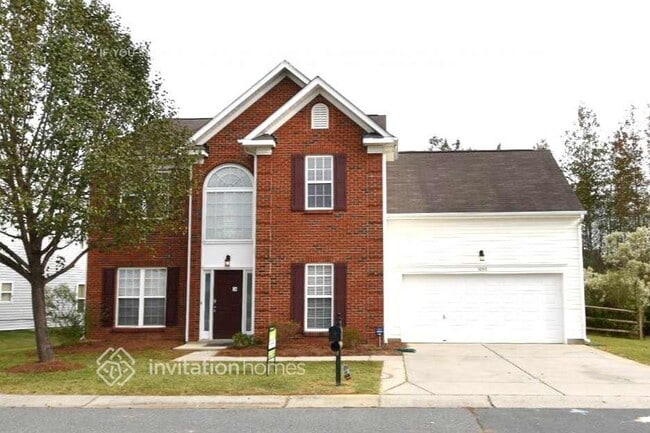 Building Photo - 3000 Moonstone Ln