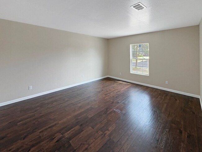 Building Photo - 200 W Rojo Dr