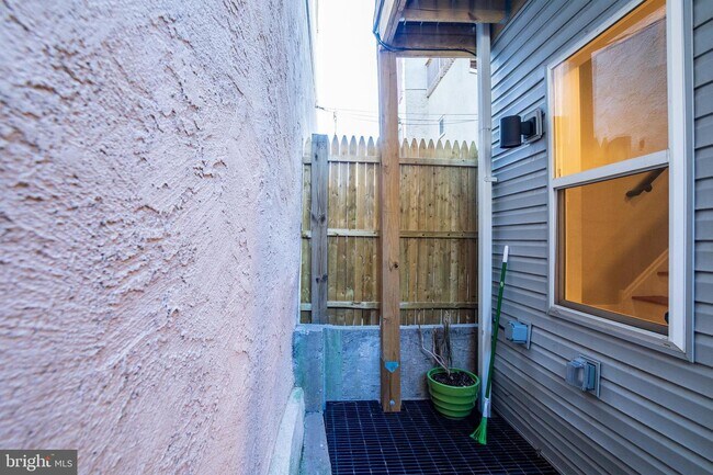 Foto del edificio - 614 Master St