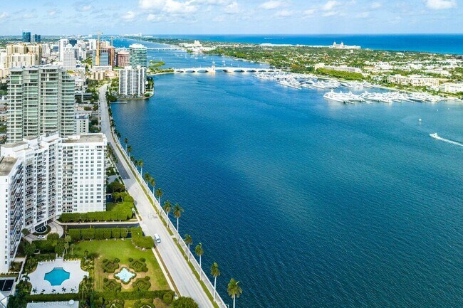 Building Photo - 1701 S Flagler Dr