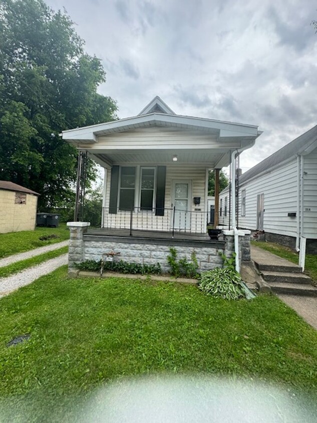 Foto principal - 1912 West Michigan Street, Evansville, Ind...