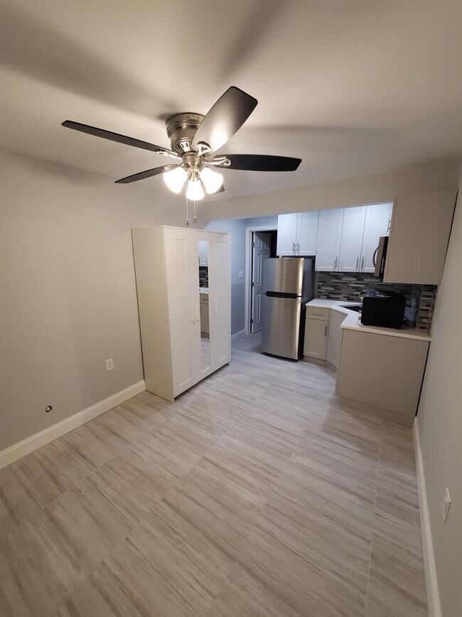 Foto del edificio - 224 NE 19th Ave