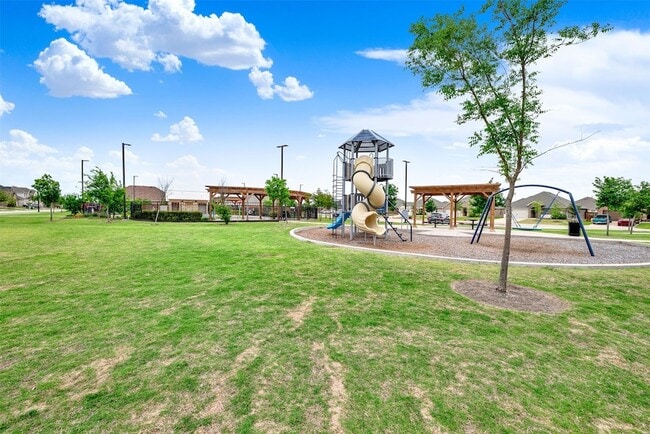 Building Photo - 720 Willow View Way