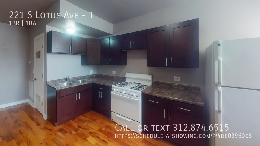 Primary Photo - 221 S Lotus Ave